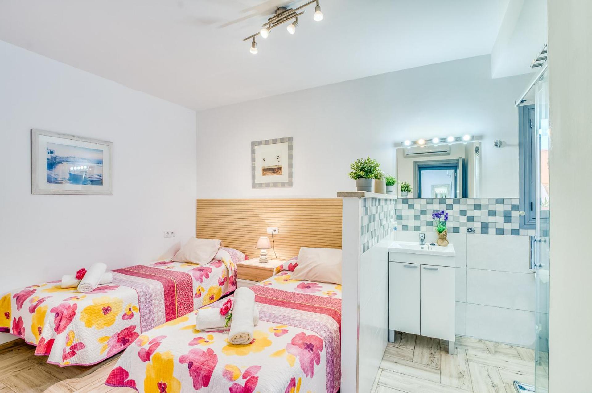 Ideal Property Mallorca - Marvi อัลกูเดีย ภายนอก รูปภาพ